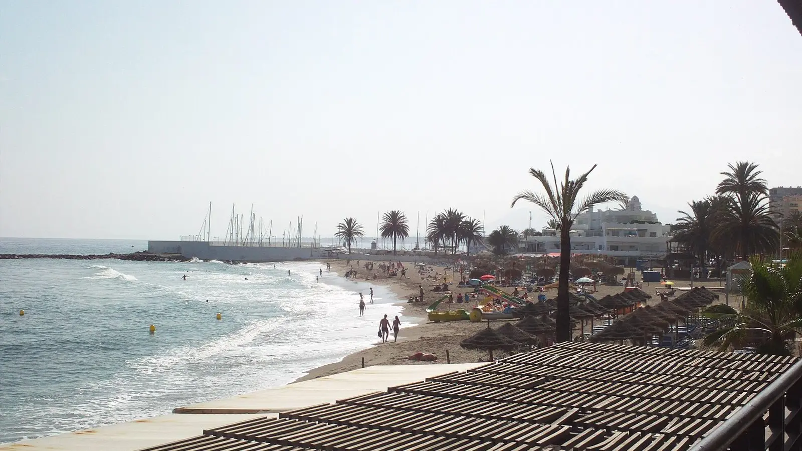 Beaches & beach clubs